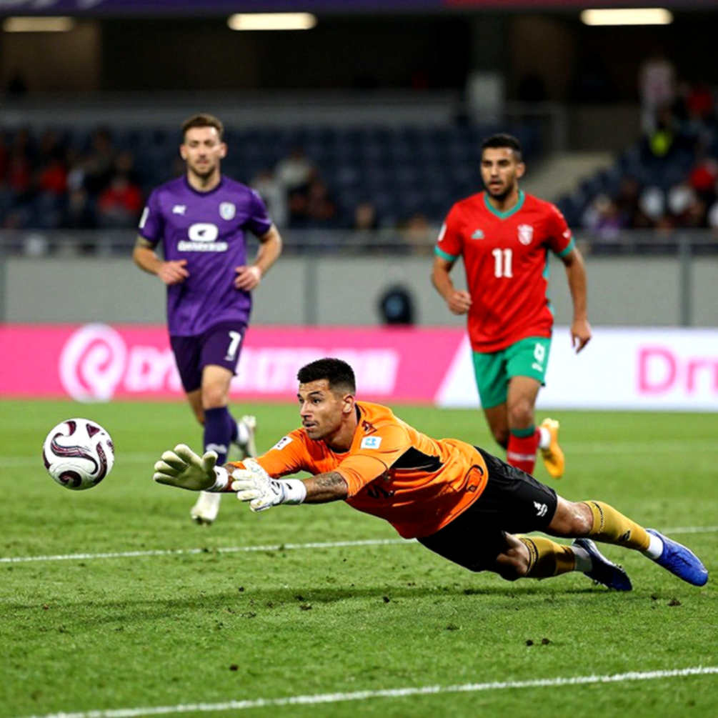 Bài học từ một trận thua: Khi Ancelotti con thừa nhận Lille gục ngã vì những pha tranh chấp