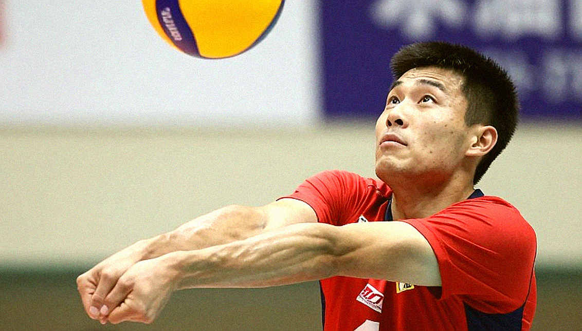 Hà Nội Tasco Auto thắng 3-0 để vào chung kết: Mihajlović, Thanh Thúy và ẩn số 24 giờ