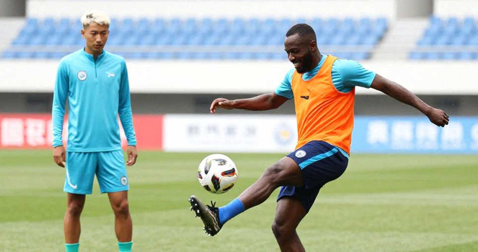 Kroos học nghề huấn luyện viên: bản đồ không gian không thể vẽ vội