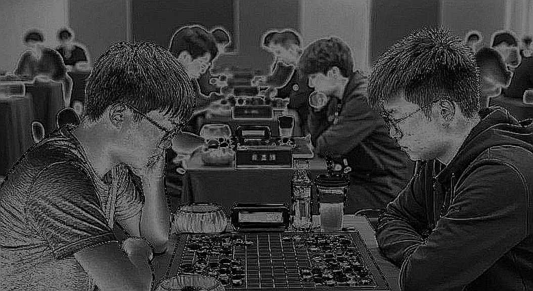 Tệp trắng lúc hai giờ sáng: khi phân tích esports từ chối điền vào chỗ trống