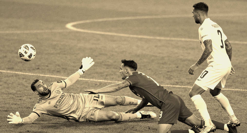 A Pitch Roller Ran Over Andros Townsend's Foot: Thai League 1 Matchday Exposed an Old Structural Hole A Pitch Roller Ran Over Andros Townsend's Foot: Thai League 1 Matchday Exposed an Old Structural Hole