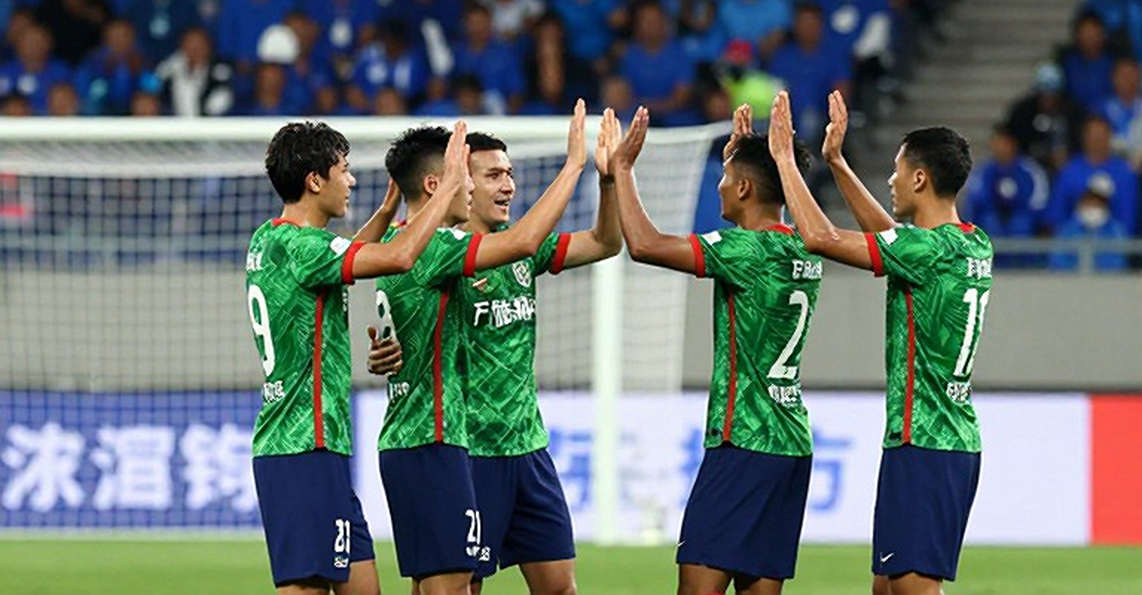 Rayo Vallecano 0-3 Elche: Sáu pha cứu thua của Audero và vết nứt hình học ở Vallecas