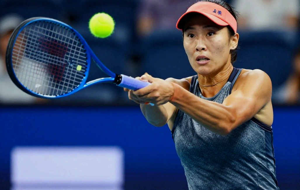Sport's Safe Haven: When Capital Tightens, Experience Becomes Gold