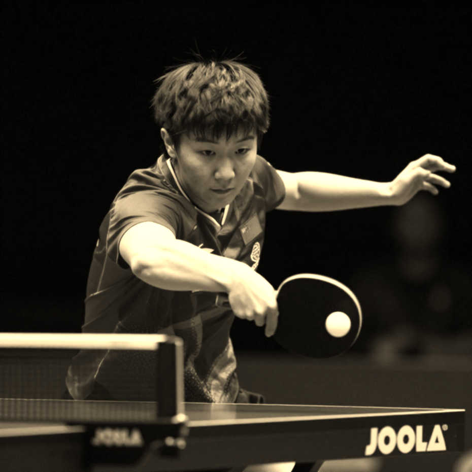 Giải phẫu ba cú đánh đầu tiên: Vì sao Fan Zhendong kiểm soát được Möregårdh còn Wang Chuqin thì không