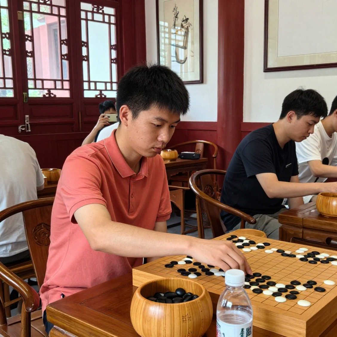 Hai kỳ thủ Ấn Độ 'giỏi hơn thời vô địch Olympiad': lời khen chưa có thước đo