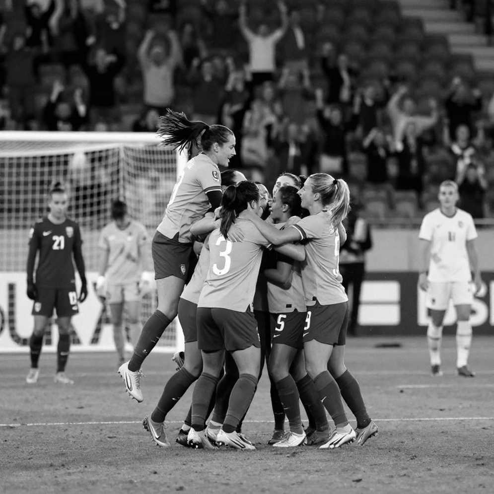Emily Fox Extends at Arsenal: 93 Appearances, Three League Starts, and a Wage Bill That Keeps Growing Emily Fox Extends at Arsenal: 93 Appearances, Three League Starts, and a Wage Bill That Keeps Growing